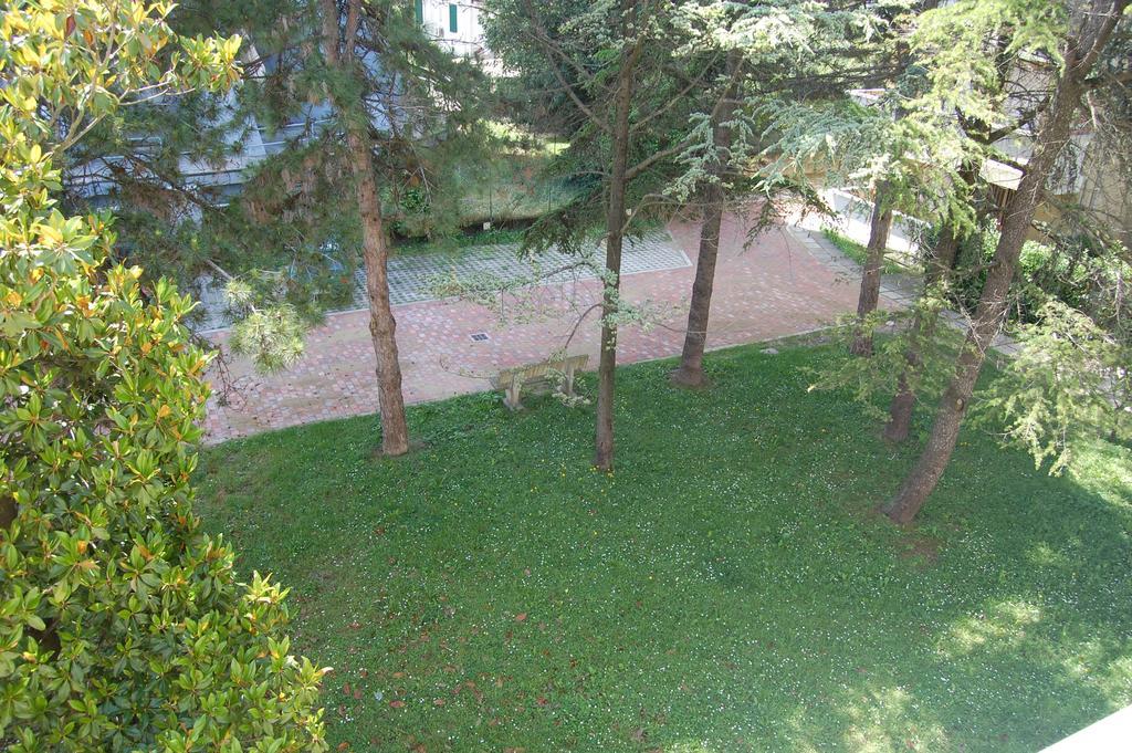 Appartamento Elegance Lignano Sabbiadoro Exteriér fotografie